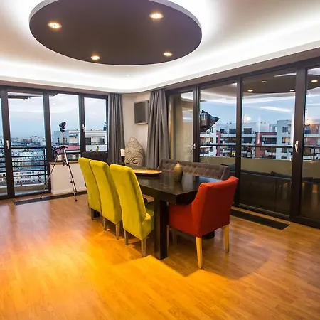 Apartment Penthouse In The Heart Of The City