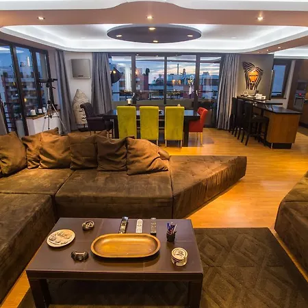Penthouse In The Heart Of The City *